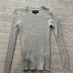 Banana Republic Gray Ribbed Sweater